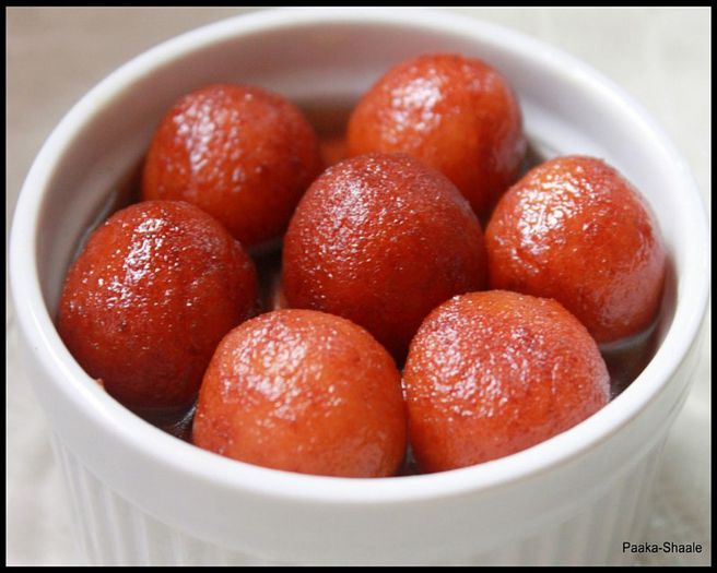 ● Gulab Jamun ●; Galuste cu lapte scazut,
