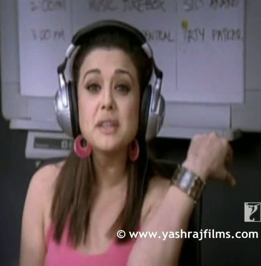 vlcsnap-00072 - xo - Filmari Salaam Namaste