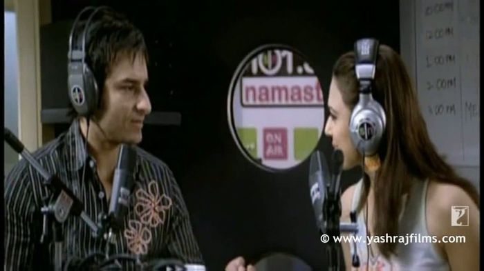 vlcsnap-00075 - xo - Filmari Salaam Namaste