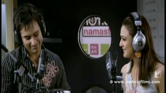 vlcsnap-00078 - xo - Filmari Salaam Namaste