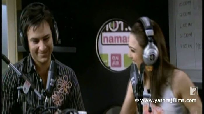 vlcsnap-00079 - xo - Filmari Salaam Namaste