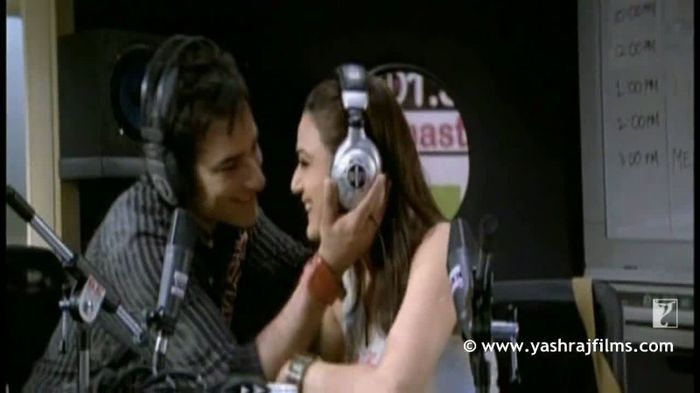 vlcsnap-00082 - xo - Filmari Salaam Namaste