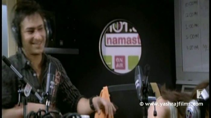 vlcsnap-00085 - xo - Filmari Salaam Namaste