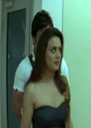 vlcsnap-00095 - xo - Filmari Salaam Namaste