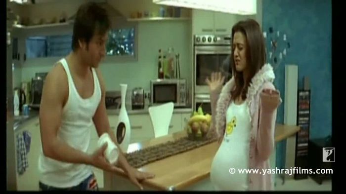 vlcsnap-00124 - xo - Filmari Salaam Namaste