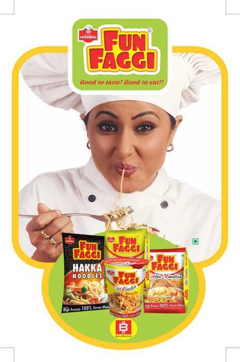382227_535317403155359_1130095874_n - Hina Khan 2