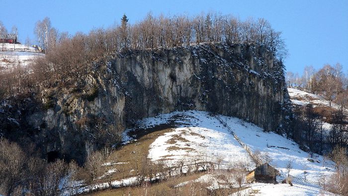 07dec30 064-1 - BUCEGII - Piatra Craiului - imprejurimi