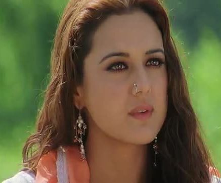 preity-zinta-veer-zaara-caps (10) - Preity Zinta 05