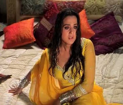 preity-zinta-veer-zaara-caps (43) - Preity Zinta 05