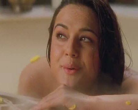 vlcsnap-00016 - Preity Zinta 05