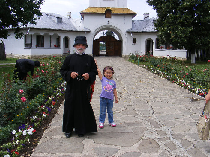 DSCF0001; manastirea Zamfira
