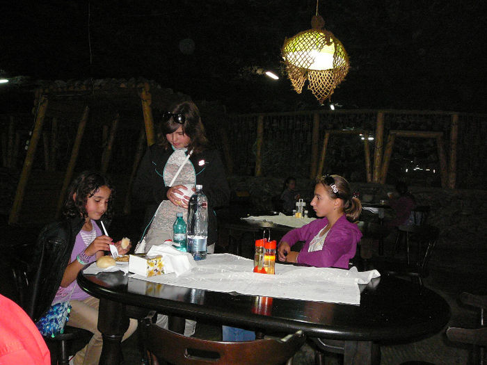 P1400563 - 2012 - Excursie_9_iunie