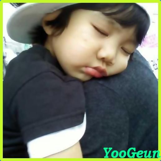 .# [Adoarme cu capul pe Hwa]