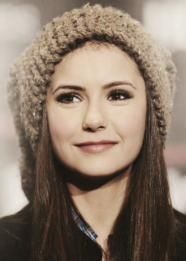 379322_496587103720881_940279780_n - Nina Dobrev