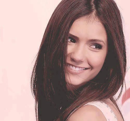 574481_496523470393911_591243445_n - Nina Dobrev