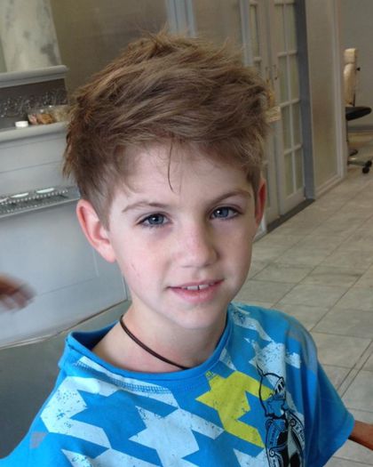 557836_541526032546938_111444992_n - MattyB