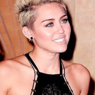 529899_165733983573778_161129298_n_large