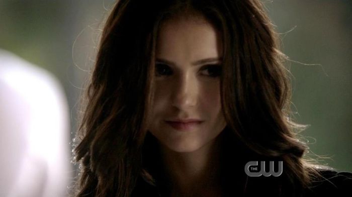 mss [kat si damon se apropie din ce an ce mai mult si.............]