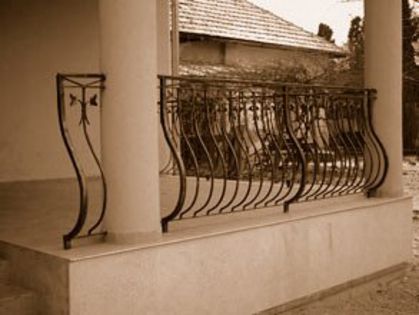 elegantza - Porti  Garduri  balostrazi scari