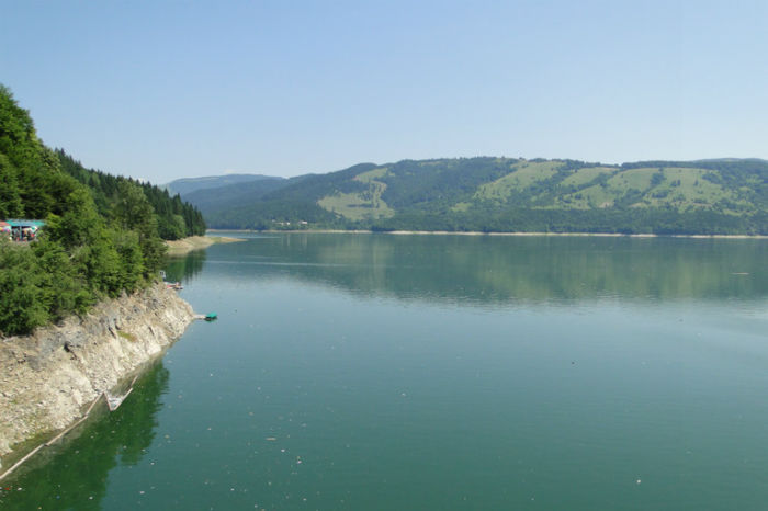 Barajul Bicaz - Lacul rosu