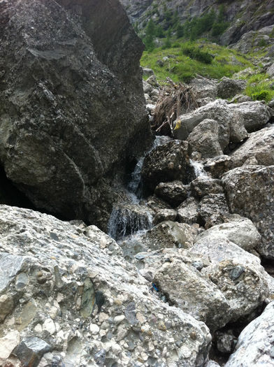 Valea Alba - Cascade si oaze de apa (1) - Bucegi - Valea Alba