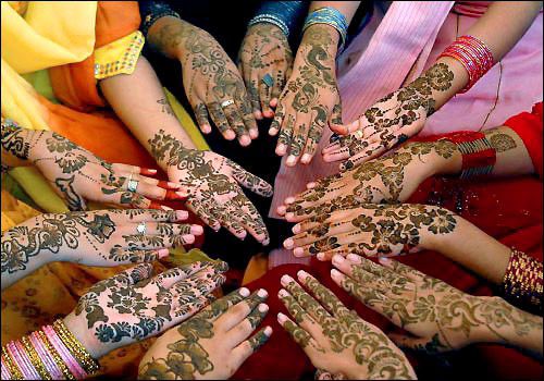 Heena-Designs1 - HEENA _Traditie