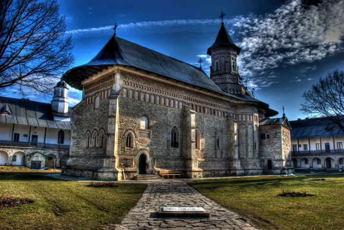24_manastirea_neamt