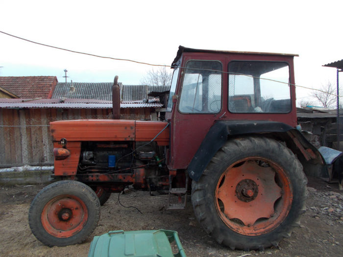 DSCN0540 - tractor