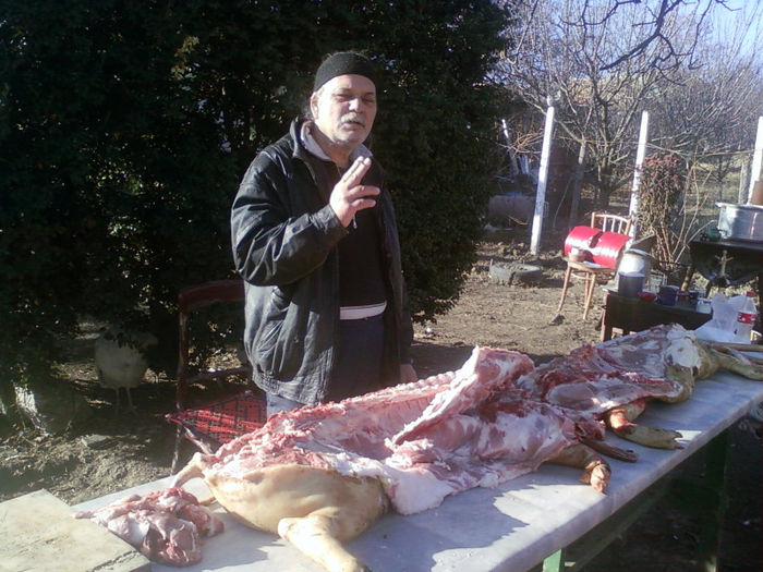 Fotografii-0049 - Taierea porcului la Mitici decembrie 2011