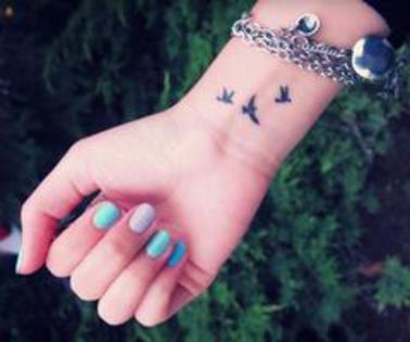 tumblr_mikqmmJZYQ1s32p5zo1_500_thumb