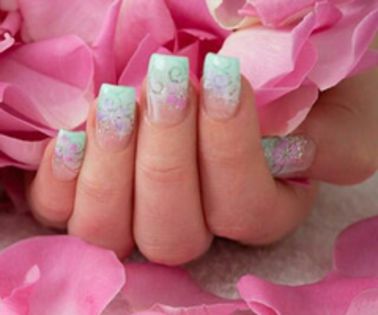 tumblr_meay5hRYVv1r85ew4o1_400_thumb - xo_Modele unghii_xo