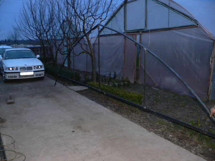 P1100467; arcada in picioare
