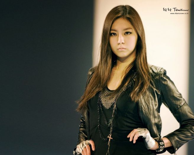 uee5 - After School