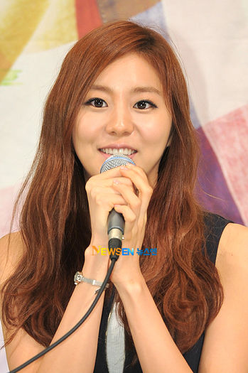 uee18 - After School