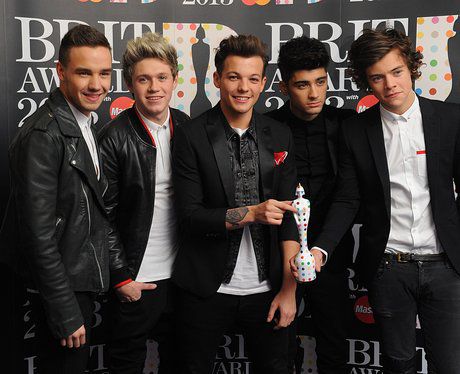 one-direction-brit-awards-2013-backstage-1361400091-view-0