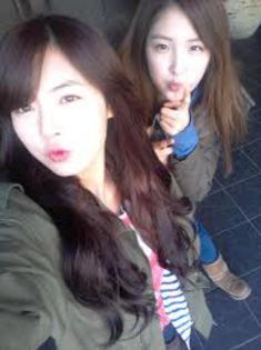 hyuna and jihyun