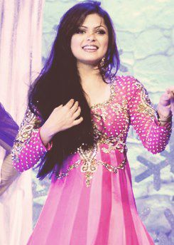 226787_513945881978377_1267182979_n - Drashti Dhami