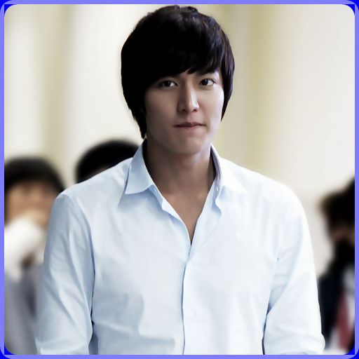 $. ..Dar.. vreau sa`ti arat ceva.. :o3.. Uite.. (tinand pumnul strans; il duce in fata ei) ..Sufla..