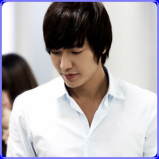 $. ..(scoate la iveala un inel; se uita la ea) ..:)