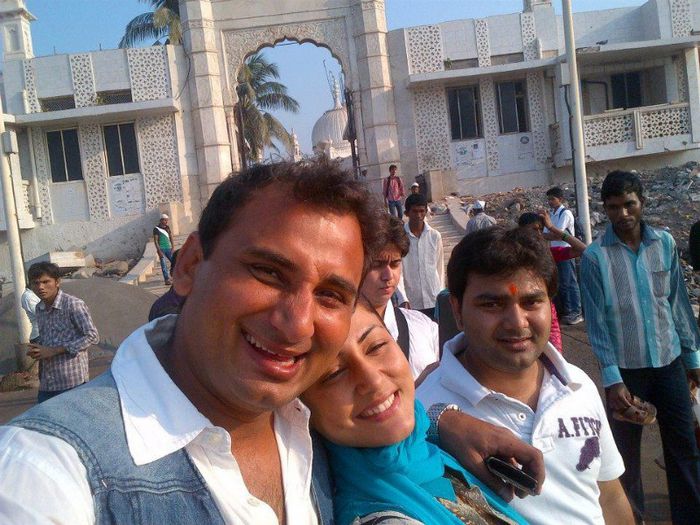 179289_437502652991216_1825240562_n - Hina Khan 2