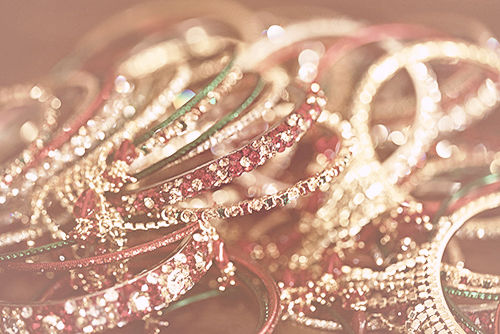 tumblr_mhthvnW5Dy1s0zai7o1_500 - Bangles-bratari