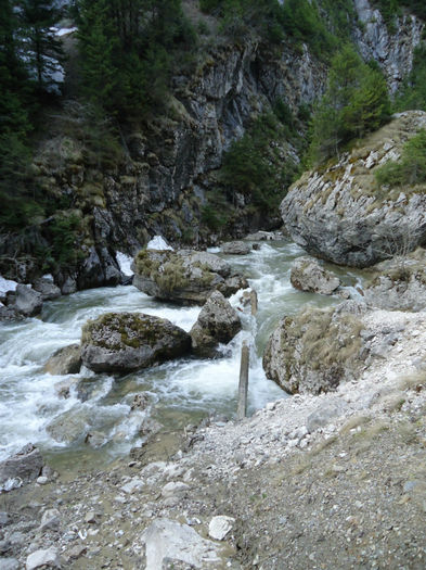 DSC00591 - Bucegi - Cheile Zanoagei - Lacul Bolboci - Pestera Ialomicioara