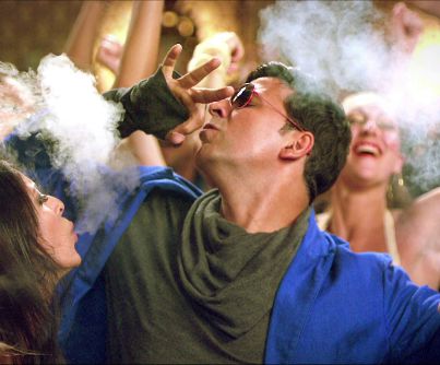 480883_478212975560861_1511763224_n - Akshay Kumar