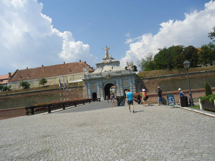 DSC01239 - Prin Alba Iulia - oras simbol