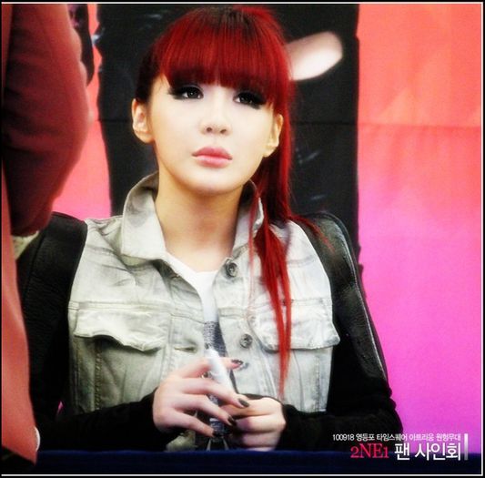 &. Ahh..ce plictiseala...:|