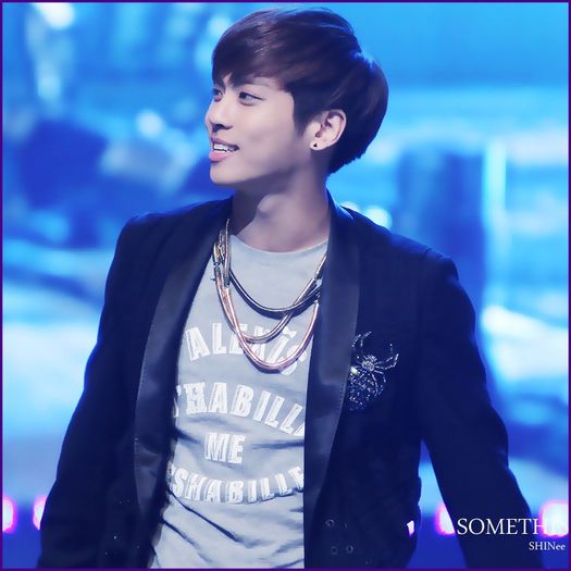 - Si tu o vezi,Khun? :))..:|..