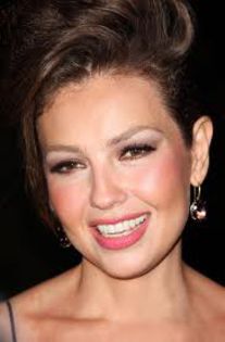 images (39) - Thalia