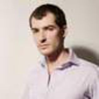 manuel-balbi-553158l-thumbnail_gallery