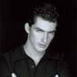 manuel-balbi-692252l-thumbnail_gallery