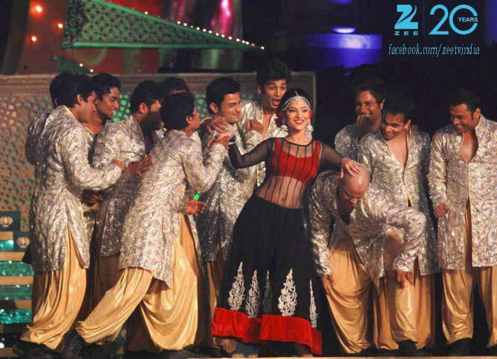 jFmnJSj6o3l76 - performance_Ankita _Sushant